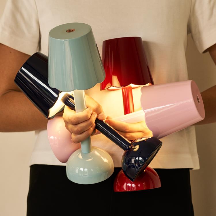 Scallop LED Lamp Burgundy 28cm