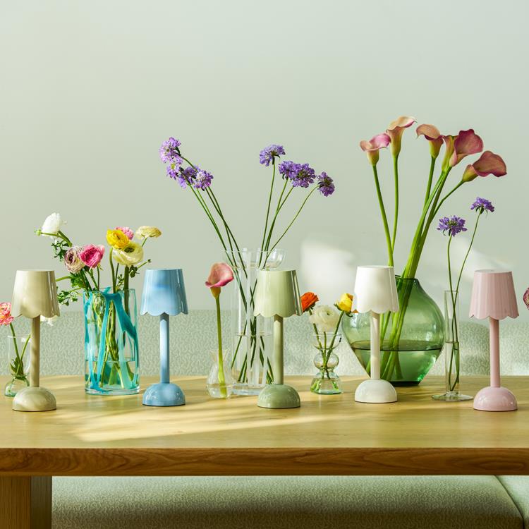 Scallop LED Lamp White 28cm