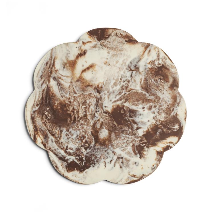 Scallop Resin Board Chocolate