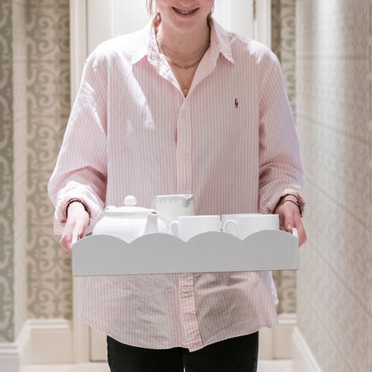 White Medium Lacquered Scallop Serving Tray